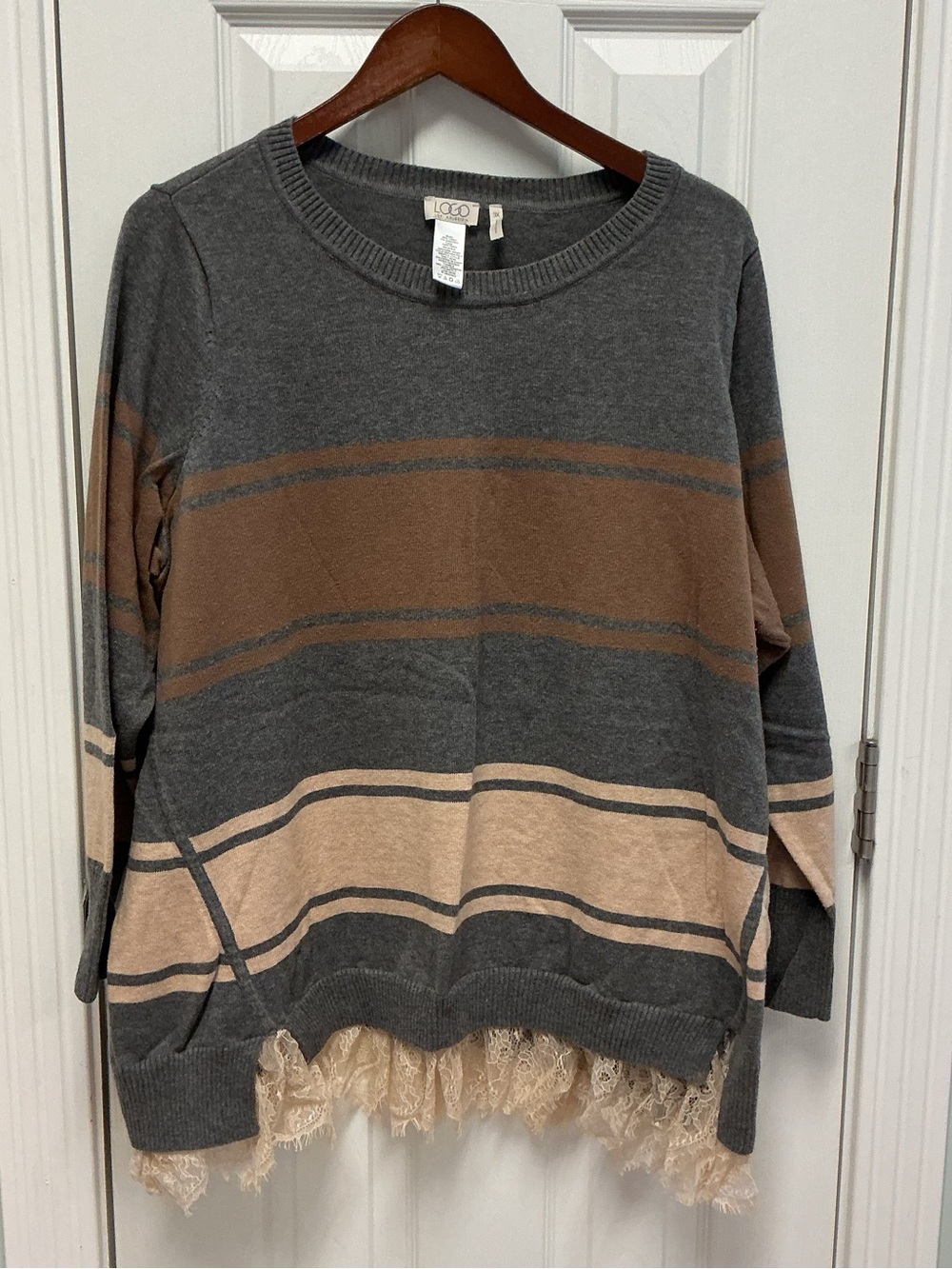 Logo by Lori Goldstein SZ 3X Gray/Brown Striped cotton & Cashmere lace hem top